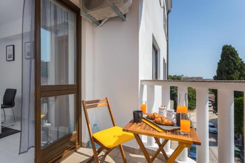 LAVERUDA Apartment with balcony and free parking