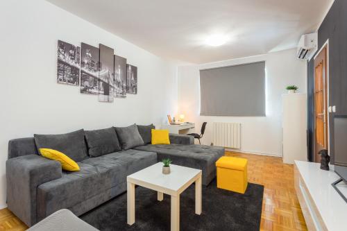 LAVERUDA Apartment with balcony and free parking