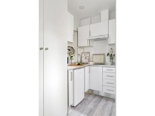 Cozy studio (14m2) in Arturo Soria area D3