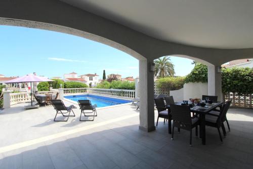 LEON INMO Villa Frida - 11790