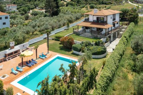 Escada Pool Villa, near Hanioti #FeelsLikeHome