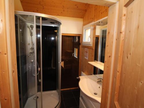 Fotografie z fotogalerie ubytování Chalet Firewater-Hütte-1 by Interhome v destinaci Klippitztorl
