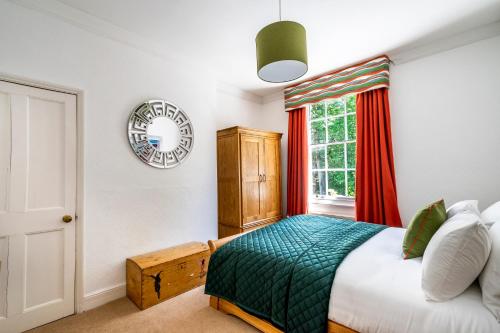 En eller flere senge i et værelse på 9 St John's Street