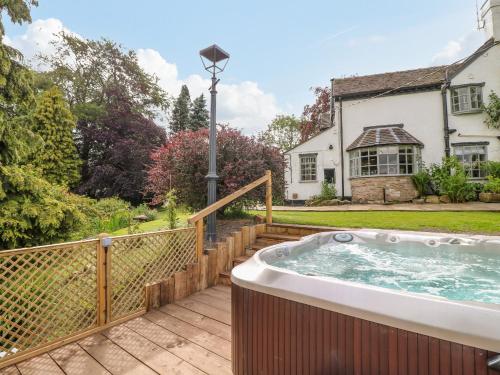 Wood Cottage – Photos 2