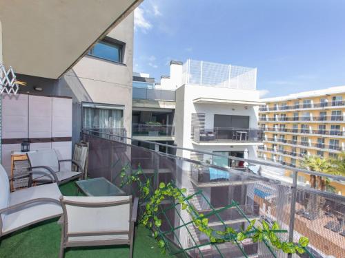 Bazén v ubytovaní Apartment Jessmart by Interhome alebo v jeho blízkosti