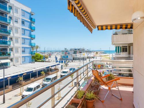 balcón con vistas a la playa y a los edificios en Apartment Atlantis by Interhome, en Segur de Calafell