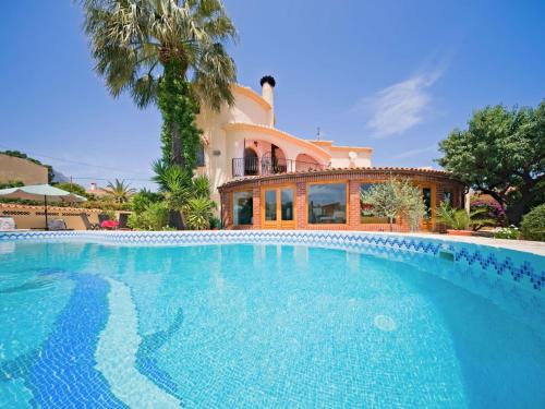 Apartment Doris by Interhome