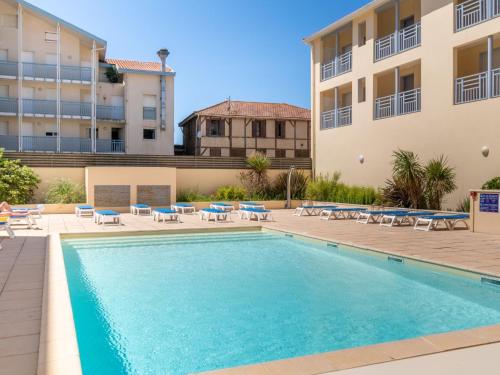 Apartment Les jardins de l'oyat-1 by Interhome