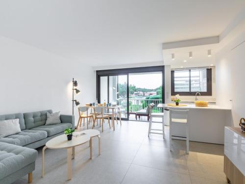 Apartment Les Côteaux du Préconil-4 by Interhome