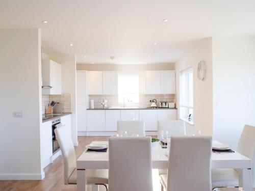 Cucina o angolo cottura di Holiday Home Joan's House by Interhome