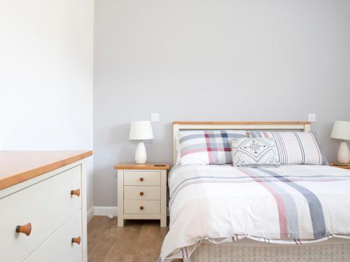 Letto o letti in una camera di Holiday Home Joan's House by Interhome
