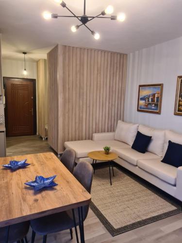 Old Beach Apartment Vlora