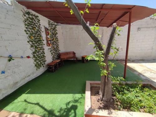 Zahrada ubytování Alojamiento entero, casa amplia, patio, aire