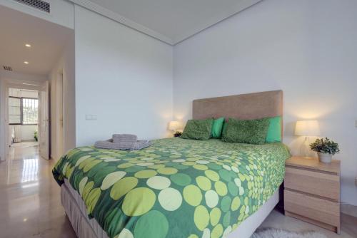 Ένα ή περισσότερα κρεβάτια σε δωμάτιο στο 2 bed-rooms with a view