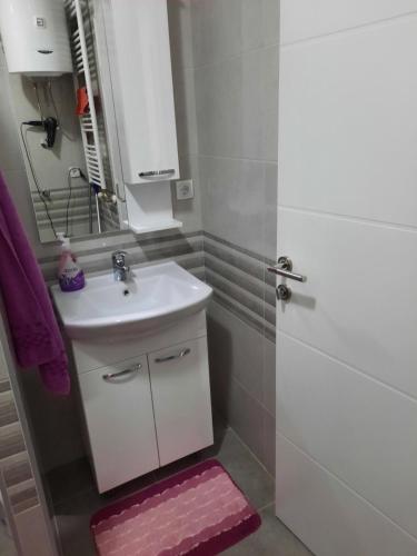 Koupelna v ubytování Apartman Bulevar