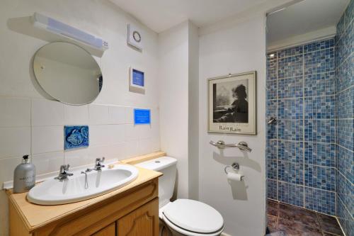 Ett badrum på Finest Retreats - River Cottage