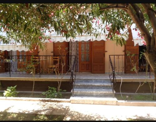 Gallery image of Apartment Nikos in Limenaria