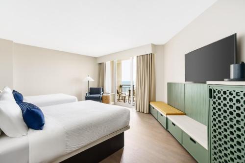 Et tv og/eller underholdning på Holiday Inn Resort Lumina on Wrightsville Beach by IHG