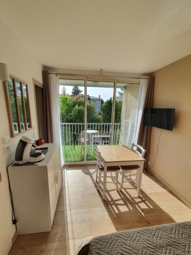 Studio lumineux au calme, vue sur le parc