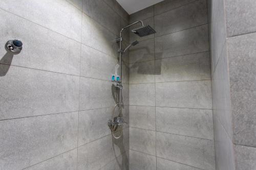 Hyatt Residence tesisinde bir banyo