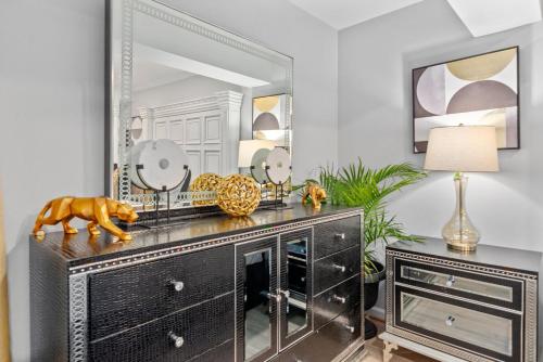 Køkken eller tekøkken på Valencia Royale - Private 2BR Luxe Suite Natl Harbor DC MD VA