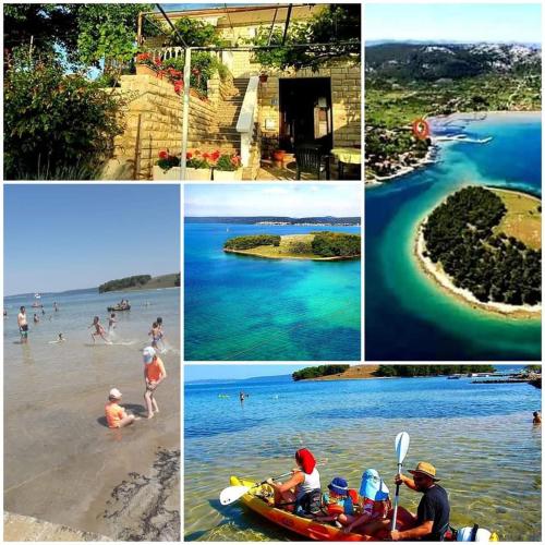 Apartment Roko (10m from the beach)