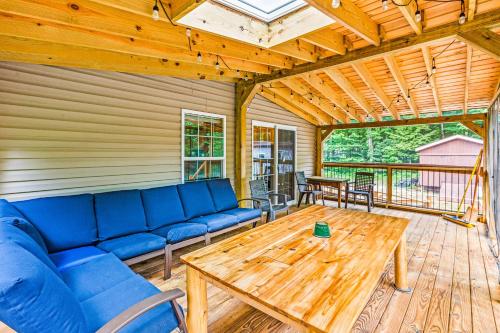 Schroon River Bend Getaway – Photos 2