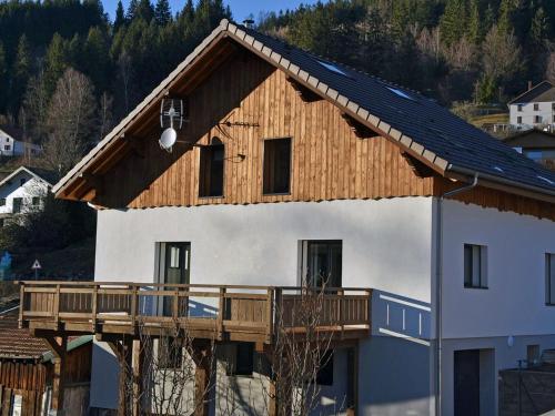 Gîte 4 étoiles avec sauna et terrasses pour 14 pers. - FR-1-589-319