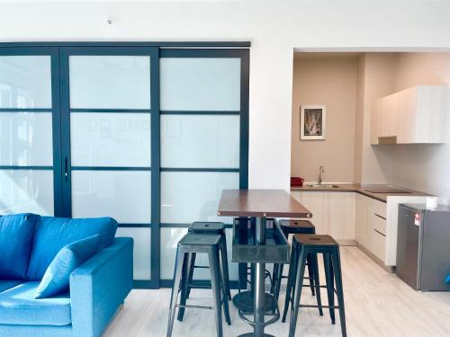 Η κουζίνα ή μικρή κουζίνα στο Sunset Seaview Vacation Condos @ Jesselton Quay