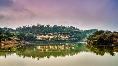 Afbeelding uit fotogalerij van Grape County Eco Resort & Spa, Nashik in Nashik