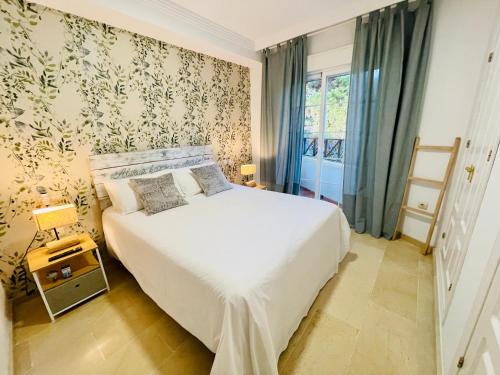 Marbella Pleasant Duplex by Elviria Las dunas beach