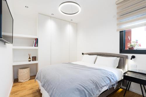 2 Bedrooms Best Location in Jaffa Yafo Near Jaffa Clock Tower