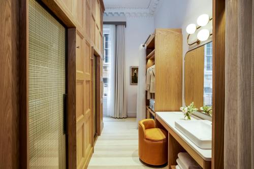 Virgin Hotels Edinburgh photo 62
