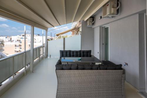 CENTRAL ROOF NK CHANIA