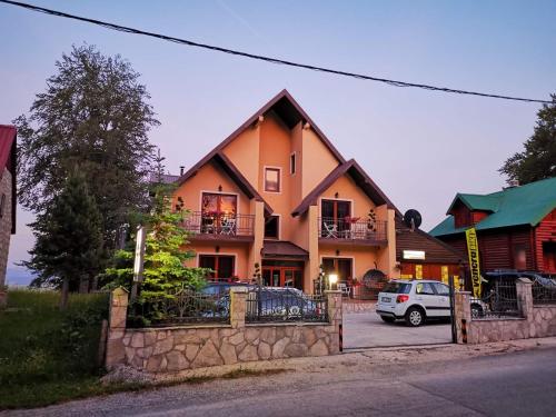 Gallery image of Gorska Vila Apartments in Žabljak