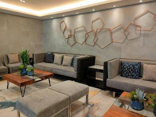 Wanderers’ Place S Residences – MOA COMPLEX