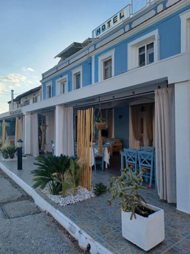 Budova, kde se hotel nachází