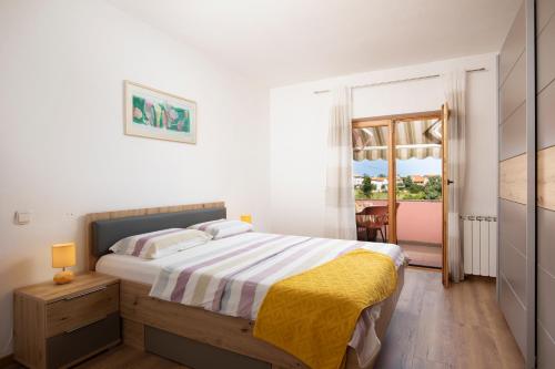 Sunny Apartment Valbandon