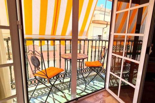 Un balcón o terraza de Céntrico apartamento con vistas al mar y terraza a 20m Playa Fuengirola