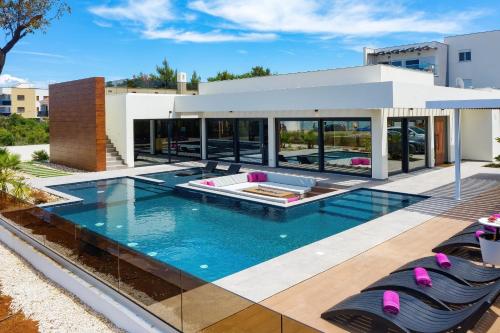 Beautiful Villa Royal Sunset – Photos 4