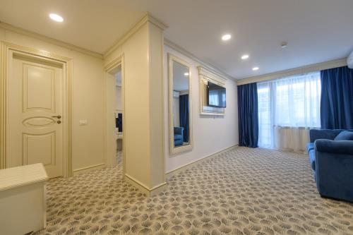 Gallery image of Grand Hotel Caraiman in Neptun