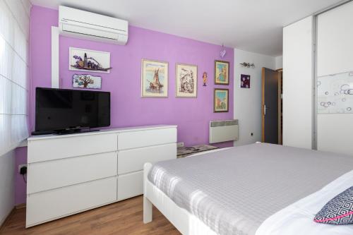 SplitStay - Spacious & Peaceful, 15 Min Walk to Old Town