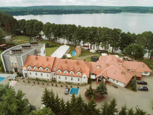 Zdjęcie z galerii obiektu Pirat Hotel & SPA-hotel z basenem w Olsztynie