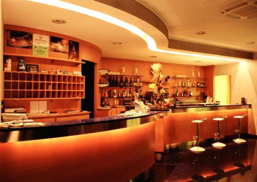 Hotel Italia tesisinde lounge veya bar alanı