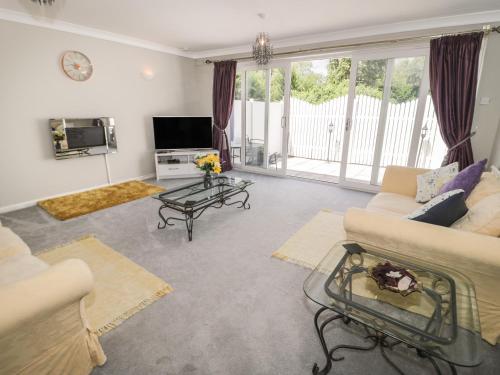Mountain Ash – Photos 2