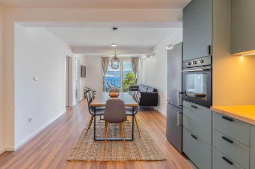 Sea view apartment Celina – Photos 4