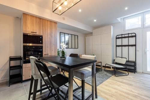 Loft Magnan - PARKING - idéal couples -BEACH -TRAM & Supermarkets - New & Confort-AC photo 16