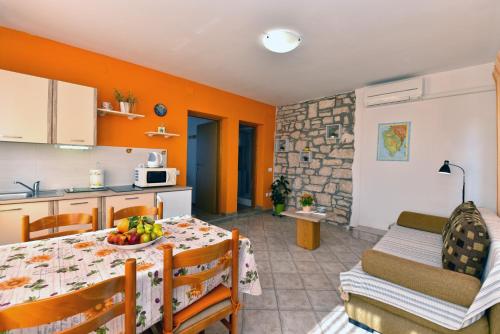 Apartment Tudari 2175 – Photos 3
