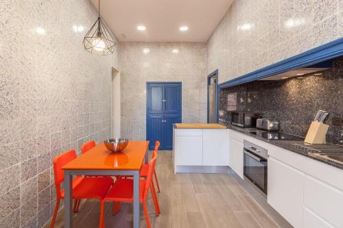 Η κουζίνα ή μικρή κουζίνα στο Apartament Xarello