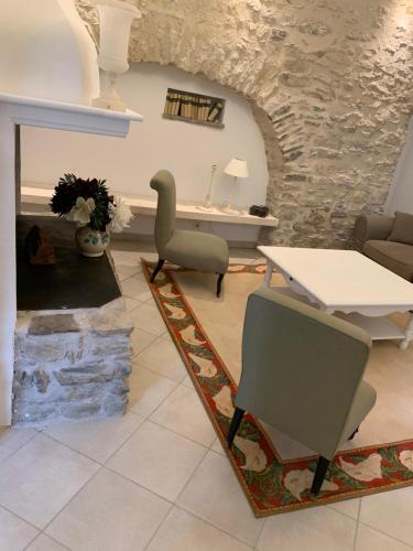Fotografie z fotogalerie ubytování La Maison de Leontine v destinaci La Livinière